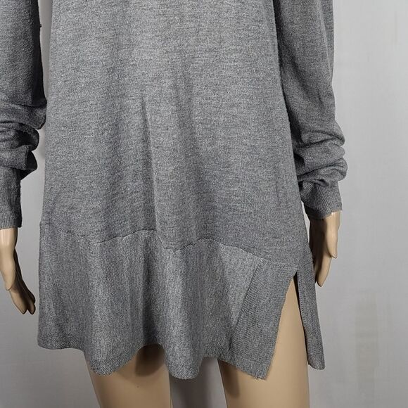 Simply Vera Vera Wang Jeweled Neckline Gray Blouse - Picture 3 of 10